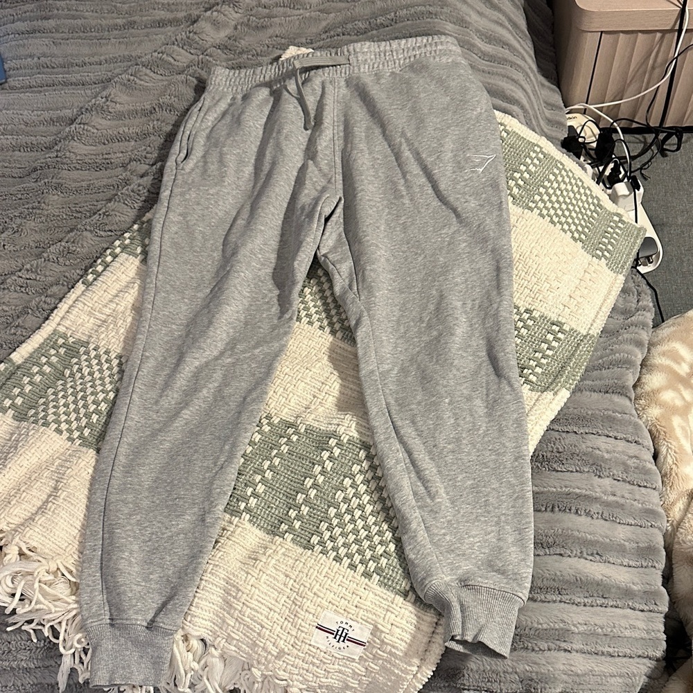 Men’s gray gymshark joggers